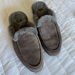 New Eileen Fisher Frost Gray/Rye Genuine Shearling Clog Mule Slippers Size9